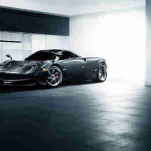 Carbon Pagani Huayra